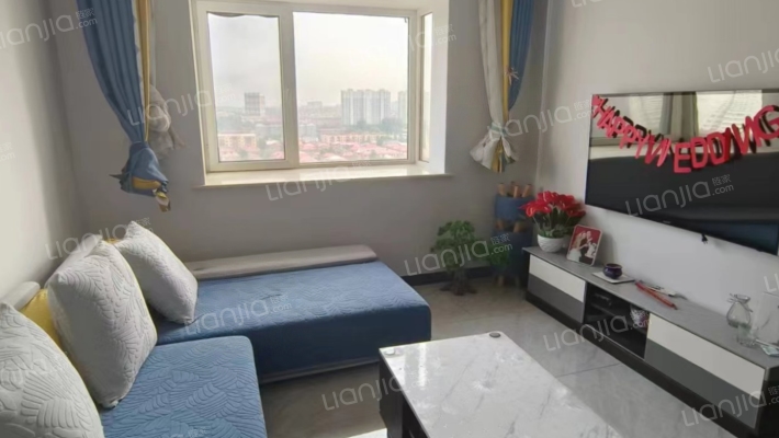 此房，户型好，采光充足，配套设施好，交通便利-客厅