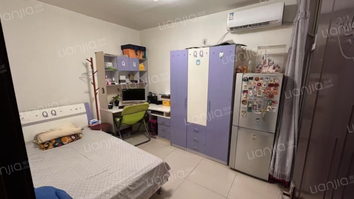 范阳路香港豪庭精装两居本满五唯一-卧室B