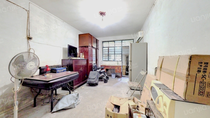 幸福公寓二手房实景图