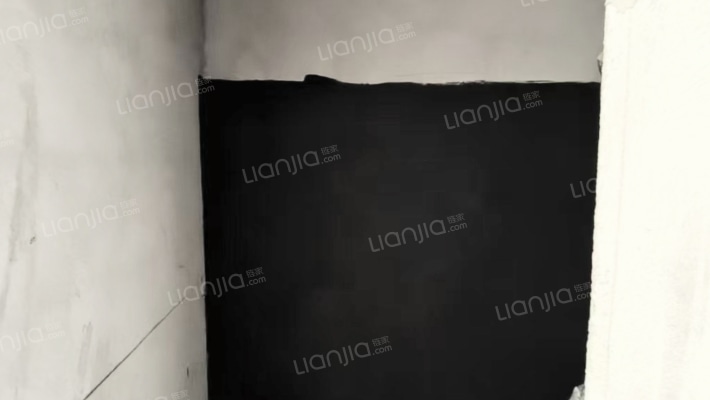 急售三利朝南两居室，毛坯满二，价格美丽-卫生间