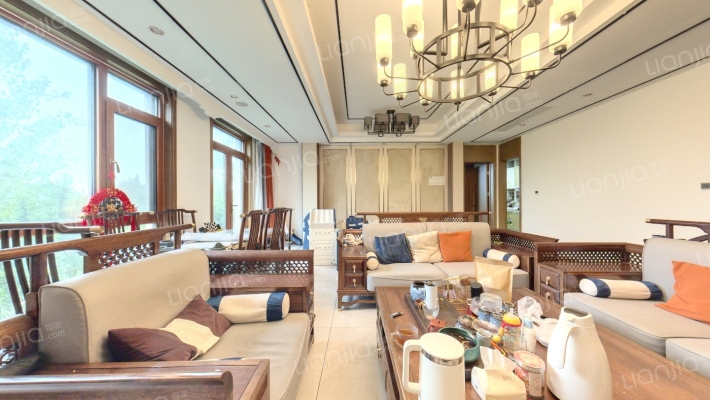 中航绿城理想城玫瑰园二手房实景图