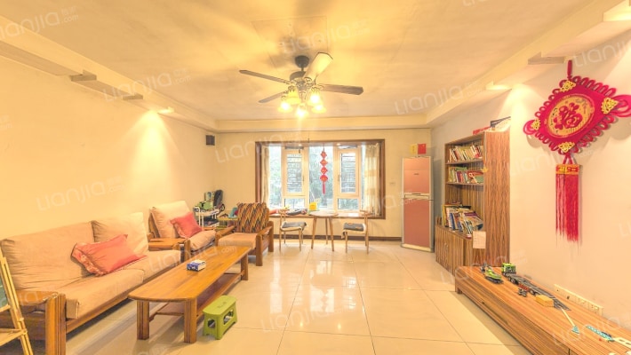 四季阳光花城二手房实景图