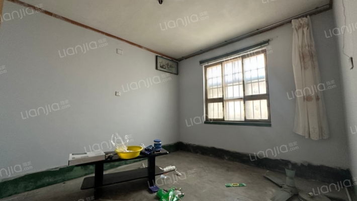 水泵厂宿舍二手房实景图