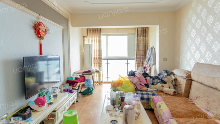 在水一方三期二手房实景图