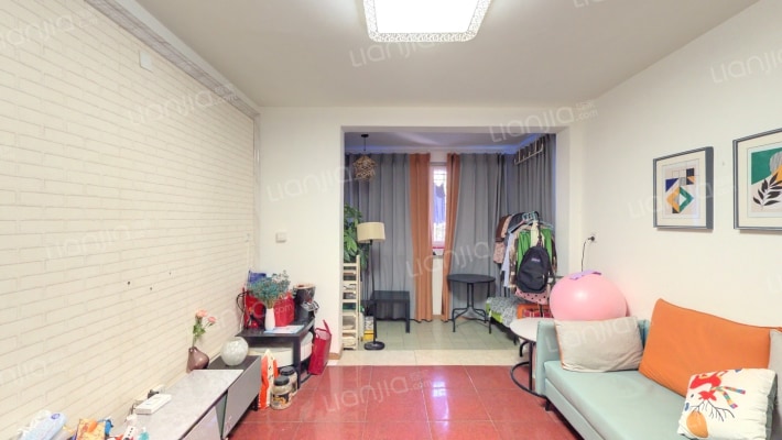 树蓓街104号二手房实景图