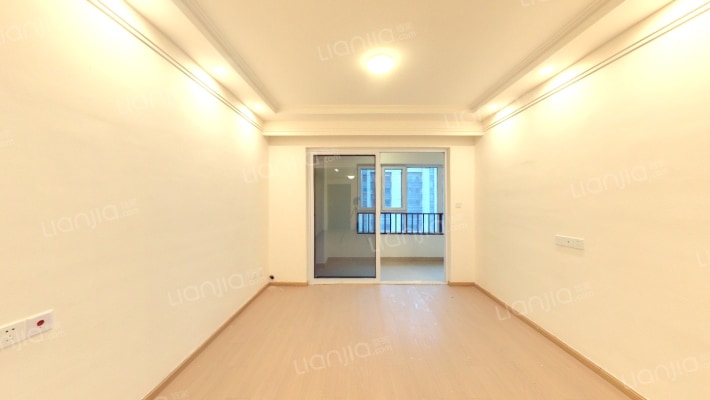 绿地晖悦花园二手房实景图