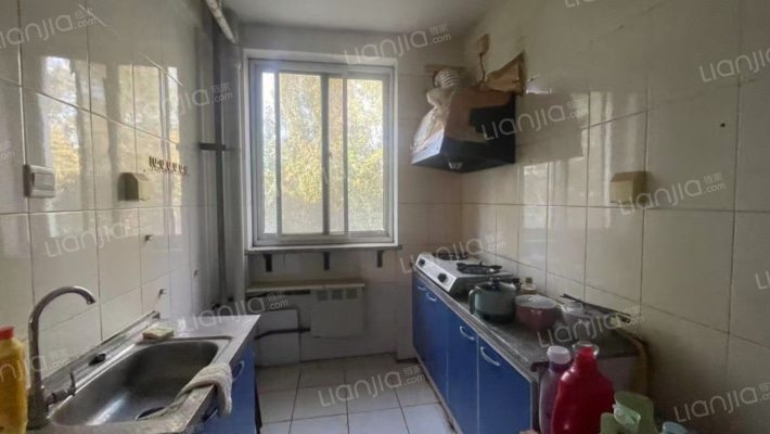 物探家属院  环境物业都好  70年大产权-厨房