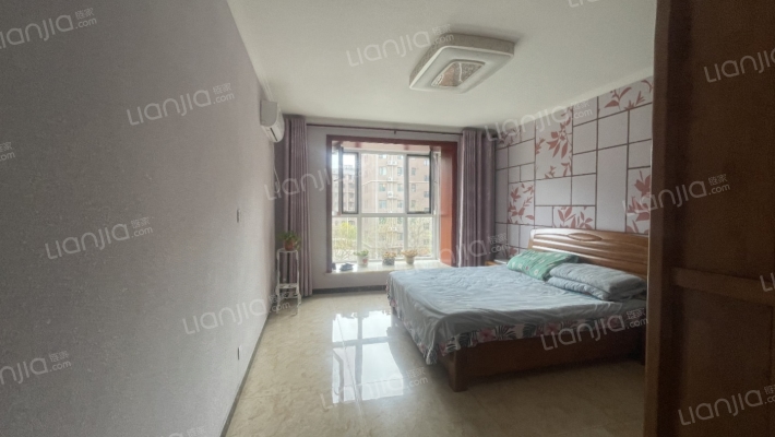 天保青花府 4室2厅 南 北-卧室A