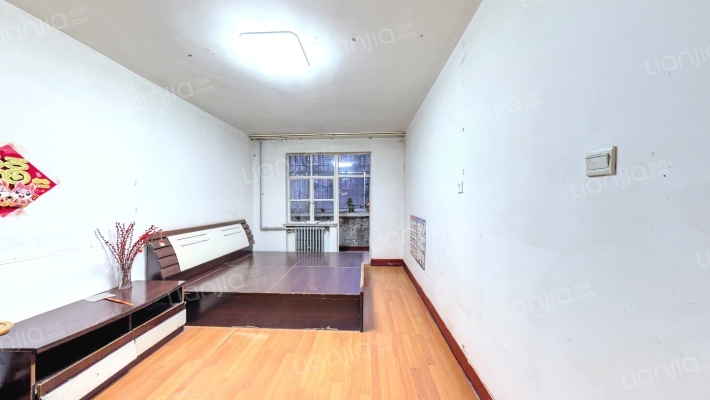 东方服装厂家属院二手房实景图