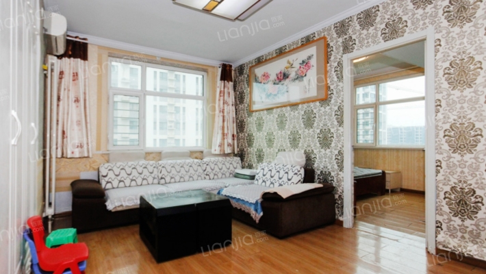 新城名座二手房实景图