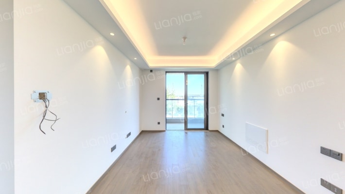 融创未来金融城-源融佳苑二手房实景图