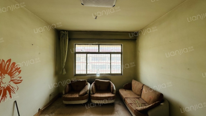 泰山职业技术学院家属楼宿舍区二手房实景图