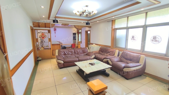 东风广场治安支队家属区二手房实景图