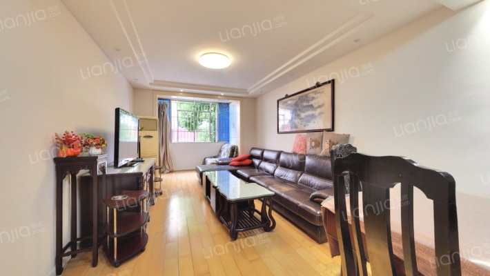 金虹苑小区二手房实景图