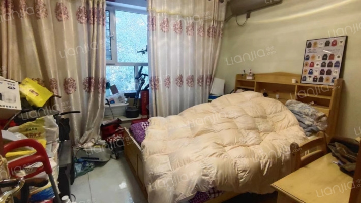 名流美域，满二，简单装修，小区环境优美，看房方便-卧室C