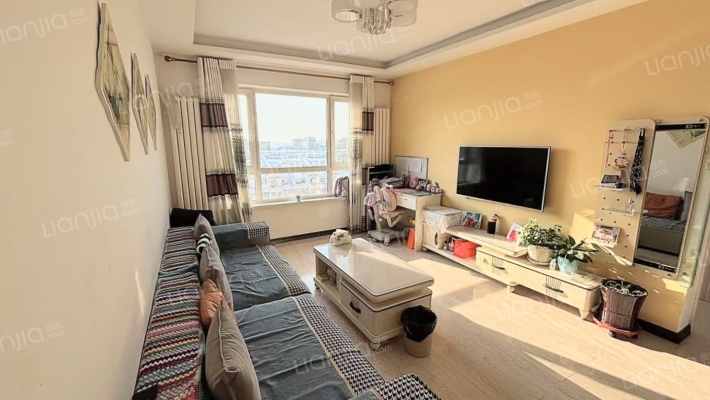 南郡豪庭二手房实景图