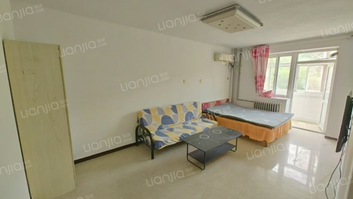 此楼位于范阳旁，地理位置繁华，板楼公摊小-卧室A