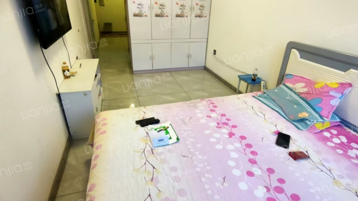 中荣金水国际花园B区二手房实景图