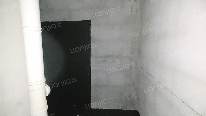 业主换房急售，明厨明卫通透三居，随时看房-卫生间