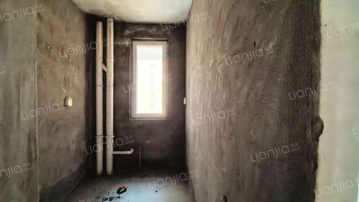 新上好房，南北通透，，户型方正，采光很好-厨房