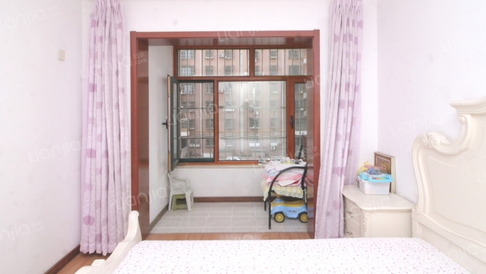 国防馨园小区二手房实景图