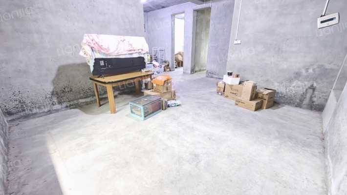 广西师范大学育才校区东院第三期教职工住宅二手房实景图