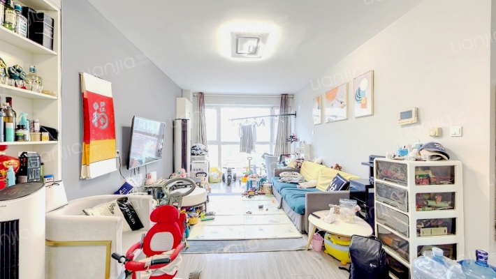 保利里院里一期二手房实景图