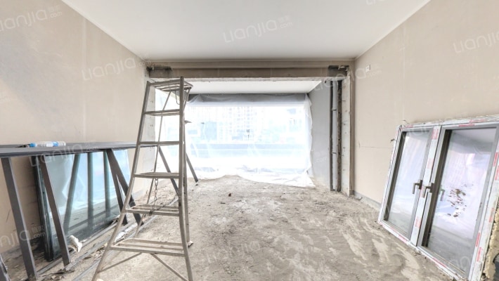 海成长江天玺二手房实景图