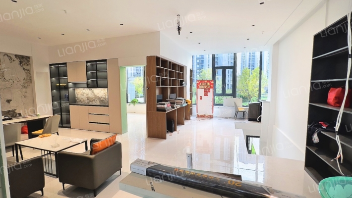 融创海逸长洲二手房实景图