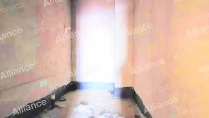 进京方便，高层的两居室，房本满五唯一-卫生间