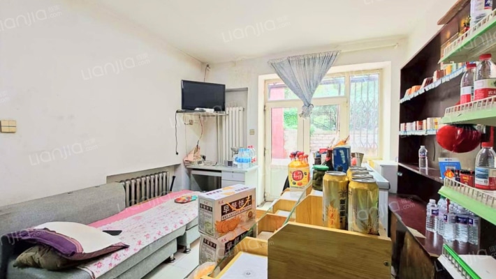 天鹅出租车公司家属楼二手房实景图