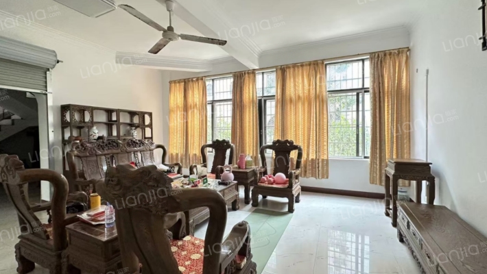 康平花园二手房实景图