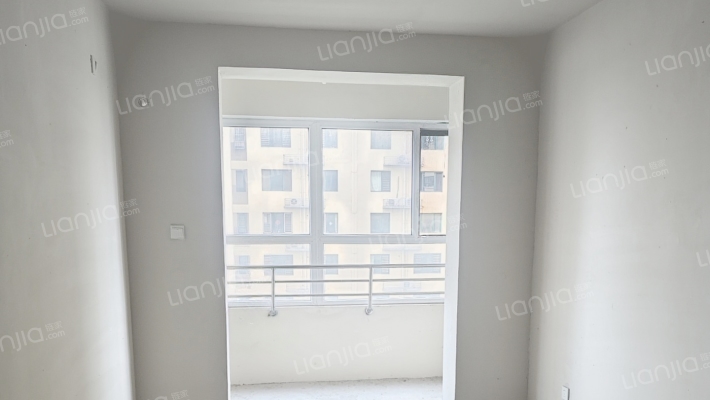 水岸花城，好房源，环境好，交通便利。-卧室A