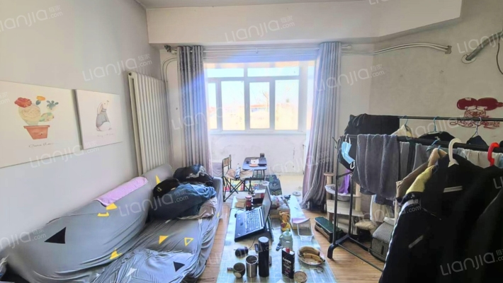 荷月里二手房实景图