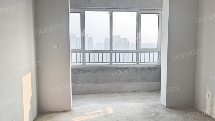 鹏渤公园里二手房实景图