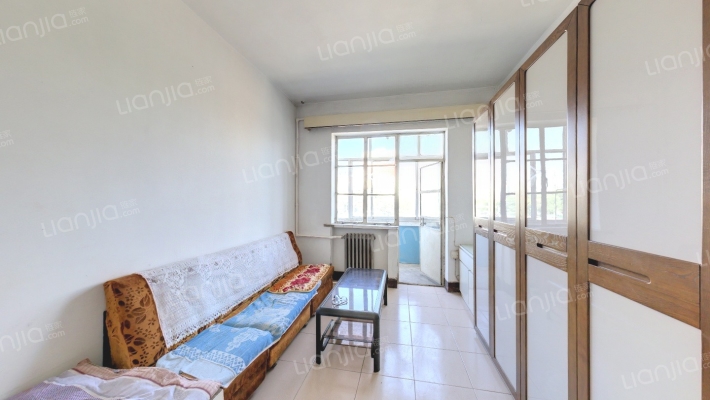 宏艺宿舍二手房实景图