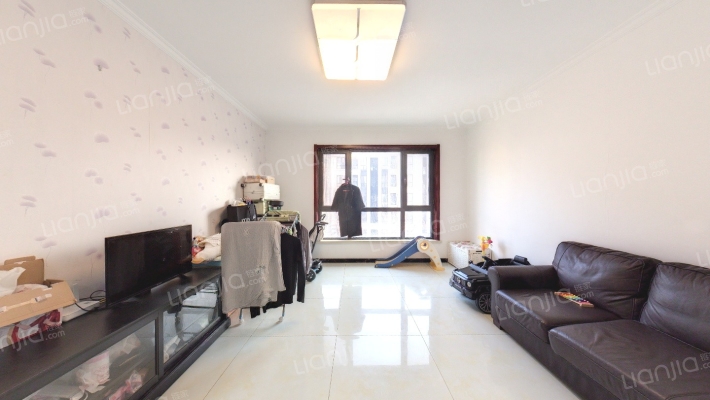 保利罗兰公馆二手房实景图