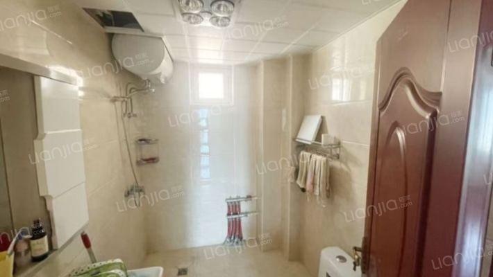 京都颐和城     南北通透   带庭院    交通方便-卫生间B