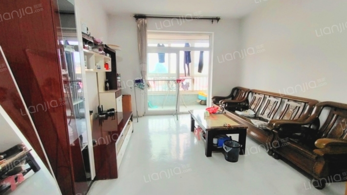 火车站 南北通透两居，好楼层，毛坯随意装修-客厅