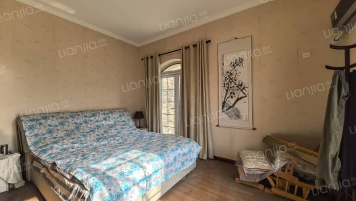 丹佛尔湾独栋别墅，带大院子，南入户，房本满五-卧室B