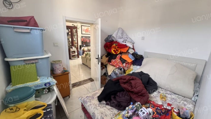 拐弯胡同 3室2厅 南 北-卧室C