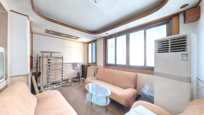 轻苑小区二手房实景图