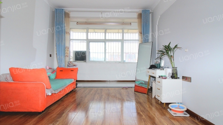 云和小区二手房实景图