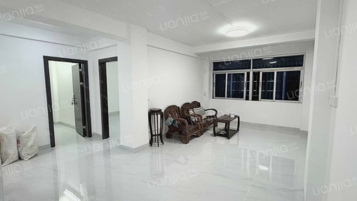 省工行营营部宿舍二手房实景图