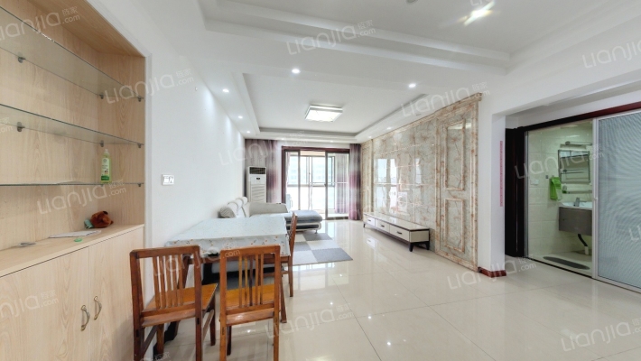 银洲·皇家花园二手房实景图