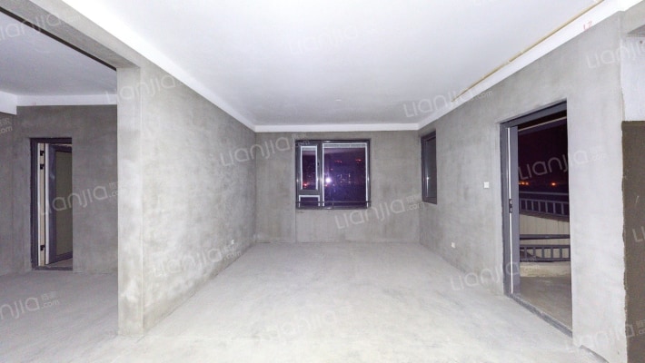 万年卡美丽亚泊樾二手房实景图