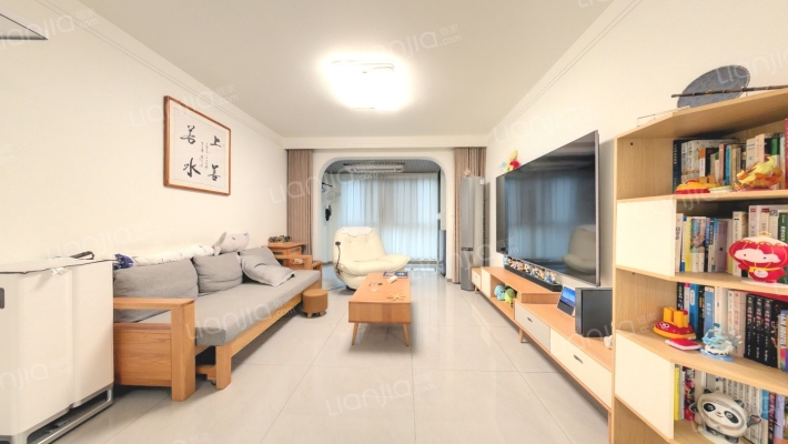 绿地翡翠蓝湾二手房实景图