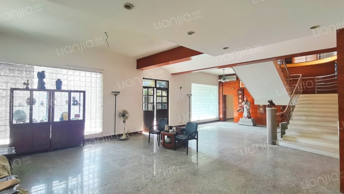 顺峰花园碧湖轩二手房实景图