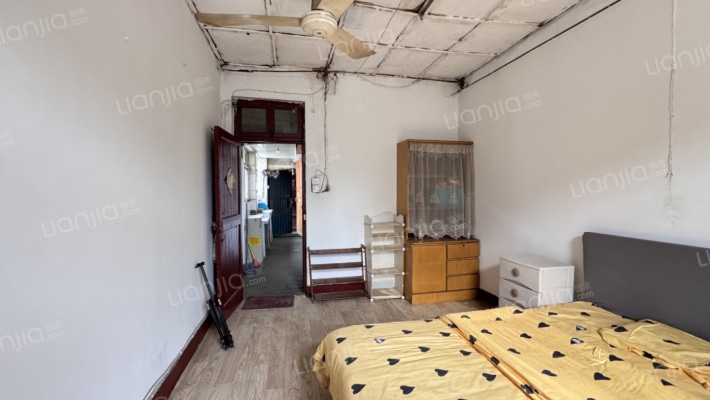 东华街44号二手房实景图