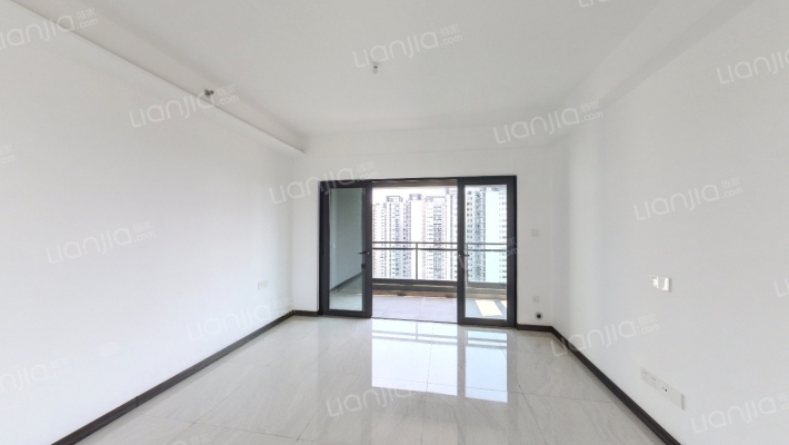 万科金域滨江三期(翡翠湾)二手房实景图